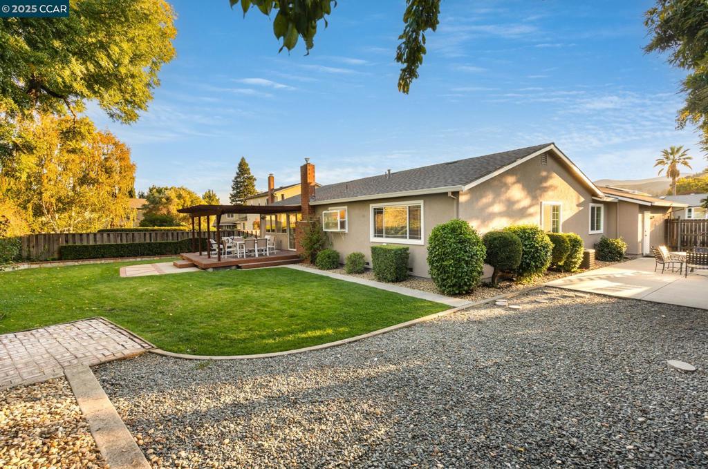 TWIN CREEK - Residential
