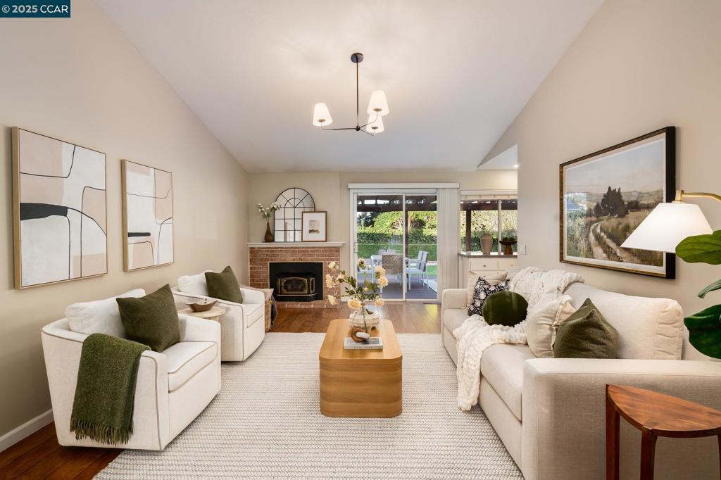 TWIN CREEK - Residential
