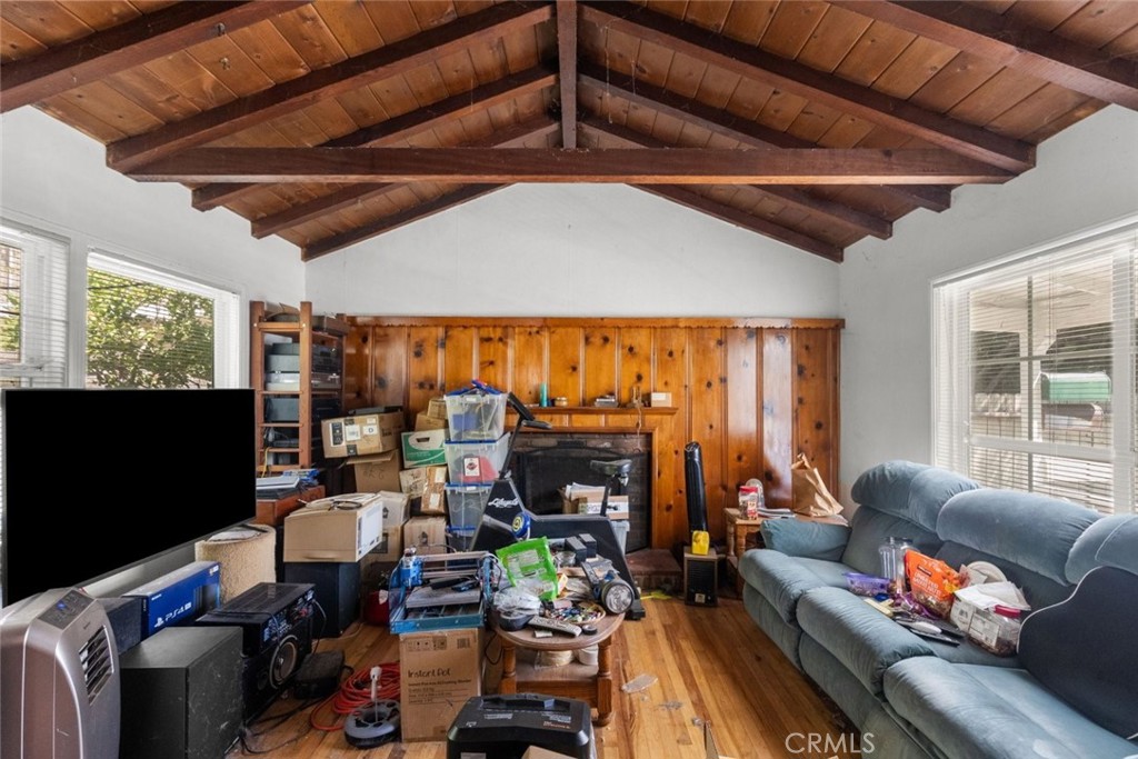 Properties 2 4617 Tilden Avenue