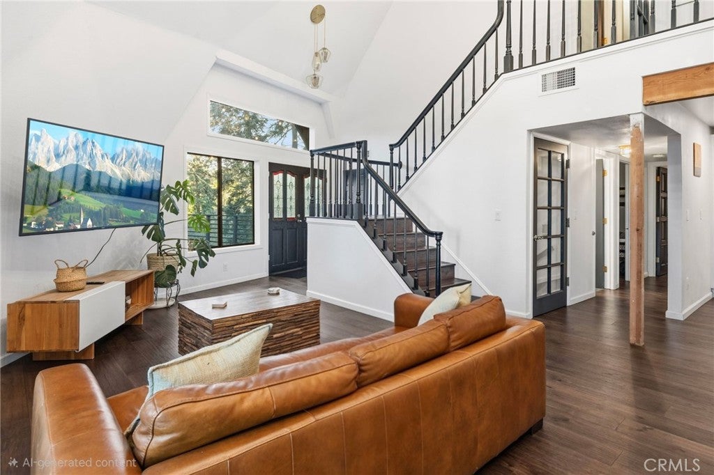 1349 Valley View