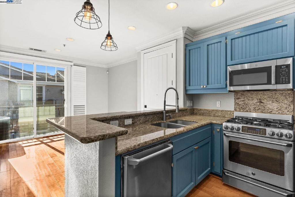 3404 Fostoria Way 224