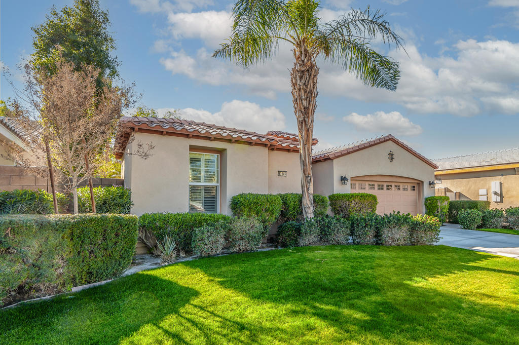 81945 Golden Star Way