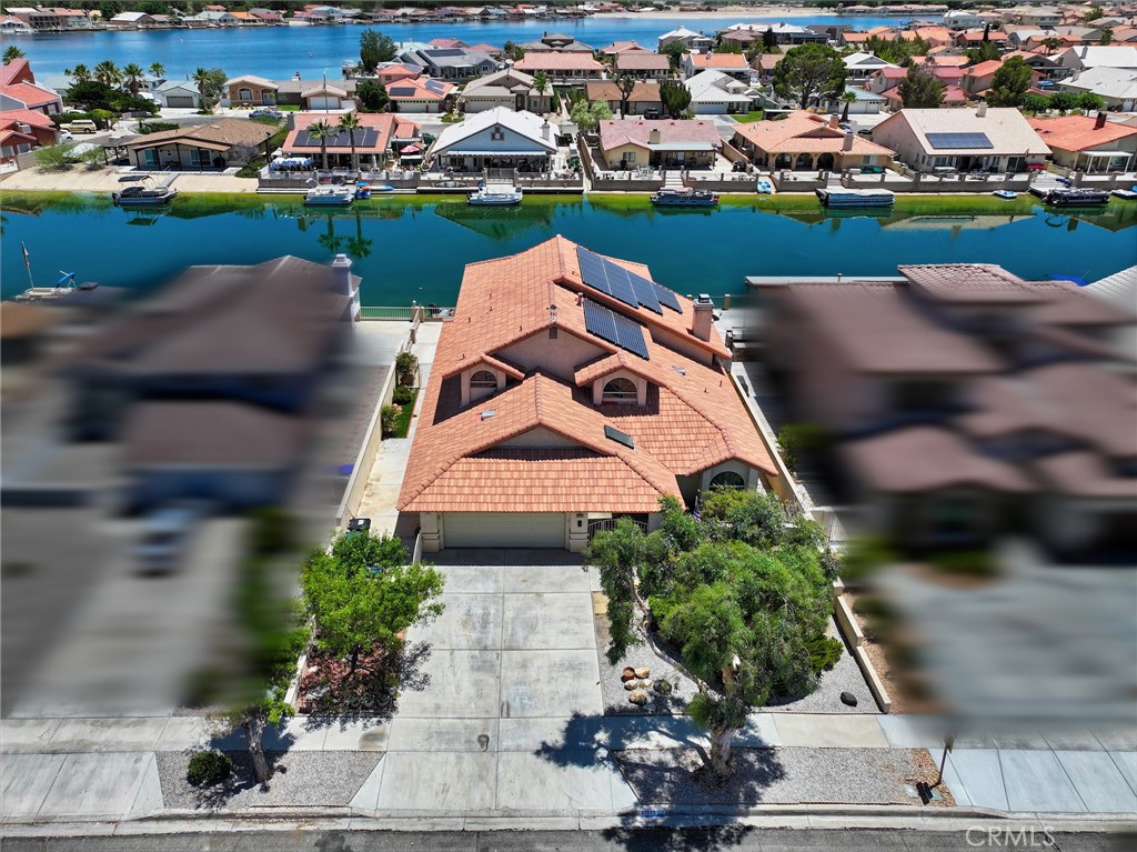 27573 Silver Lakes