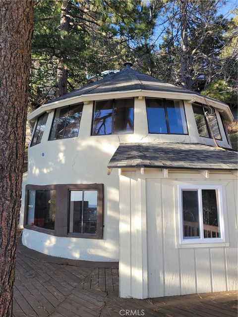 Photo of 31612 City Creek Road, Running Springs, CA 92382 (MLS # IG25198417)