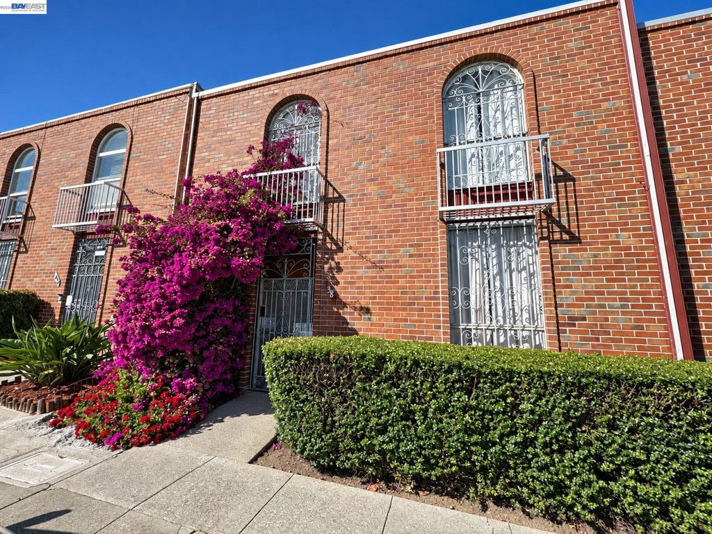 38 Kelloch Ave AVE, San Francisco CA 94134