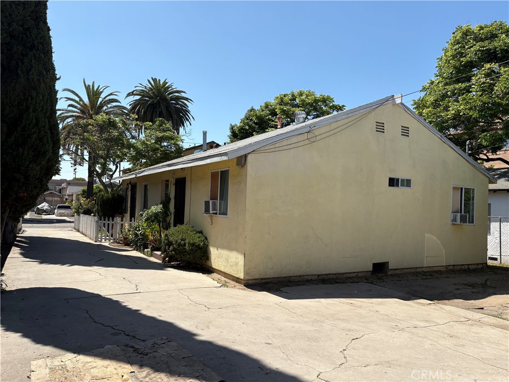 1140 Orizaba Avenue