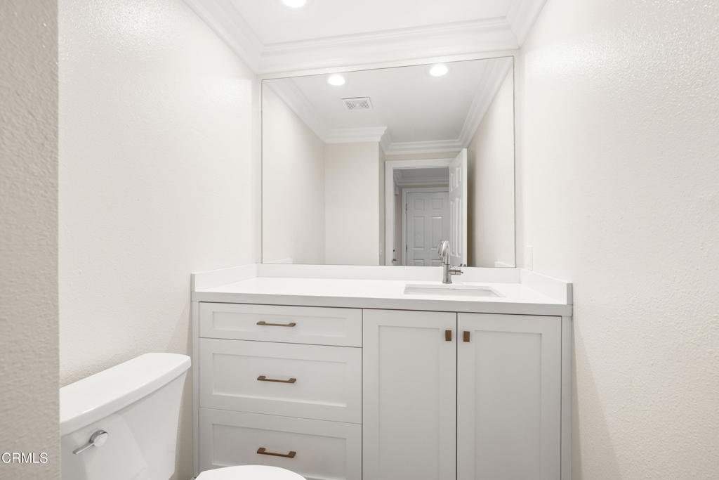 6713 Singletree Lane