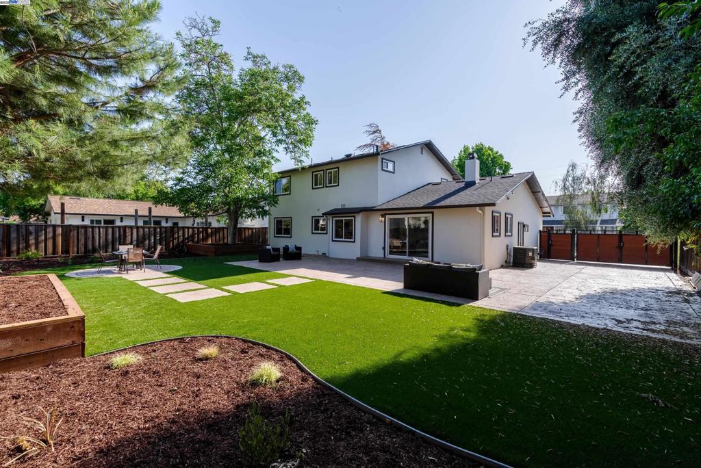 PLEASANT VALLEY - Residential