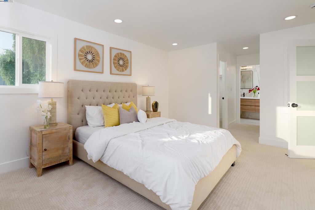 PLEASANT VALLEY - Residential