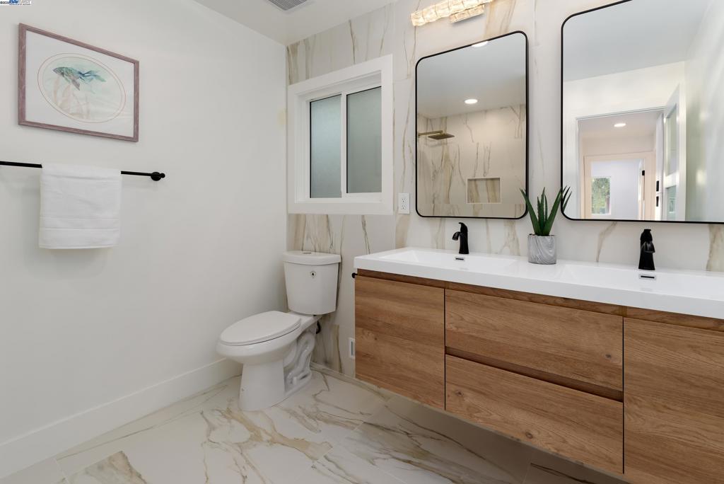 PLEASANT VALLEY - Residential