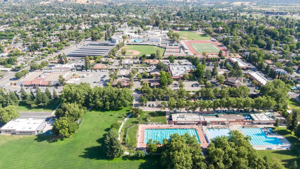 PLEASANT VALLEY - Residential