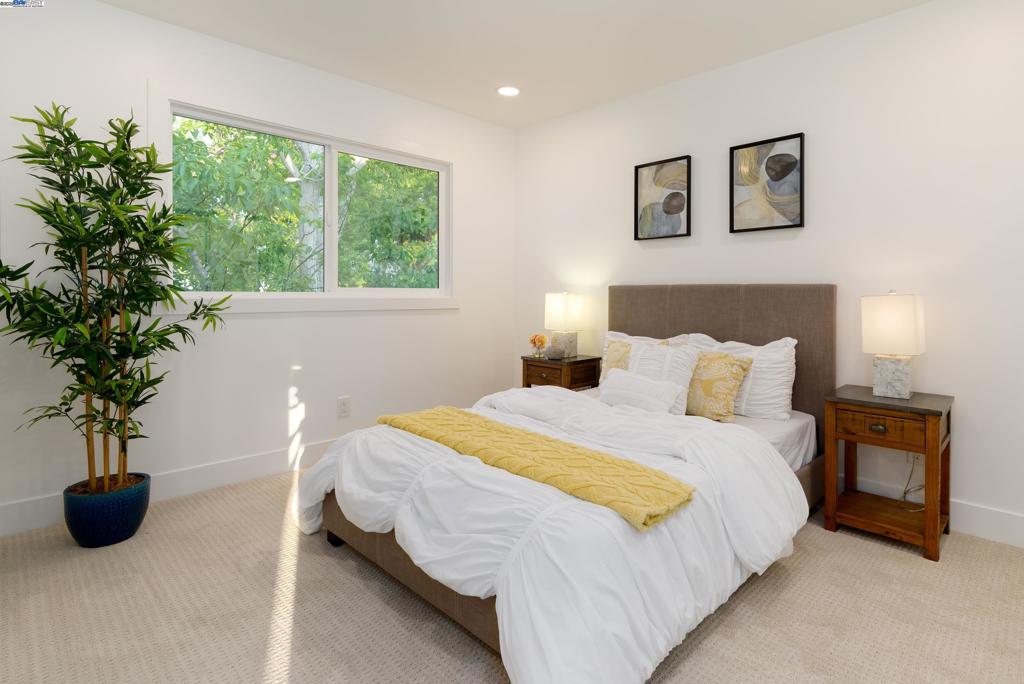 PLEASANT VALLEY - Residential