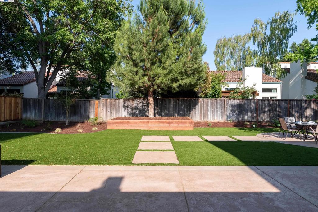PLEASANT VALLEY - Residential