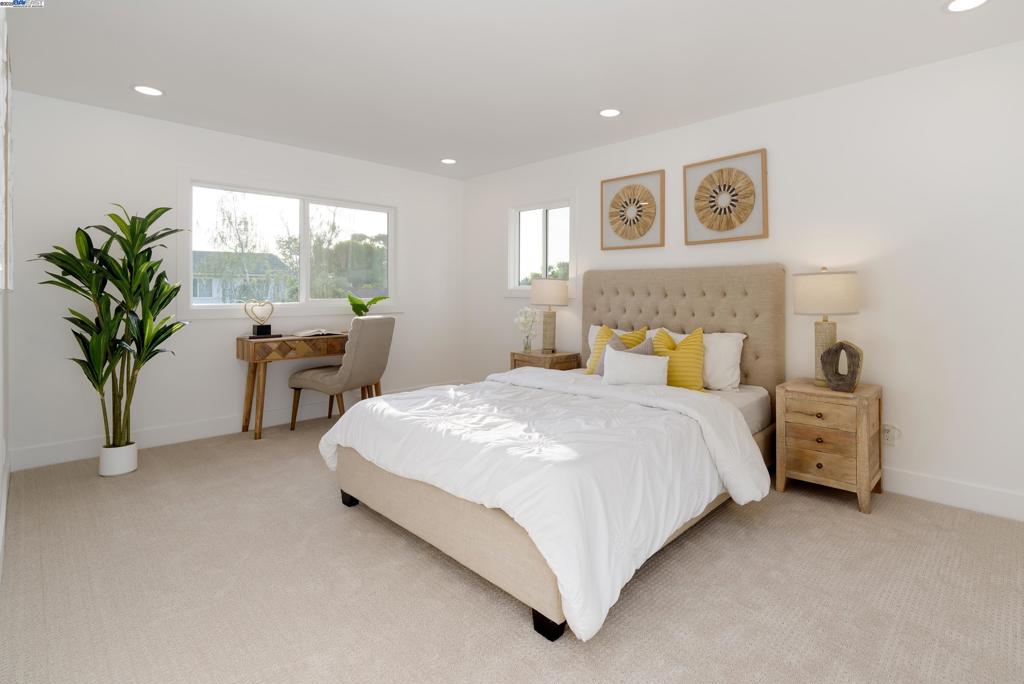 PLEASANT VALLEY - Residential