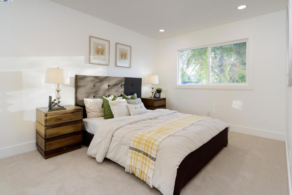 PLEASANT VALLEY - Residential
