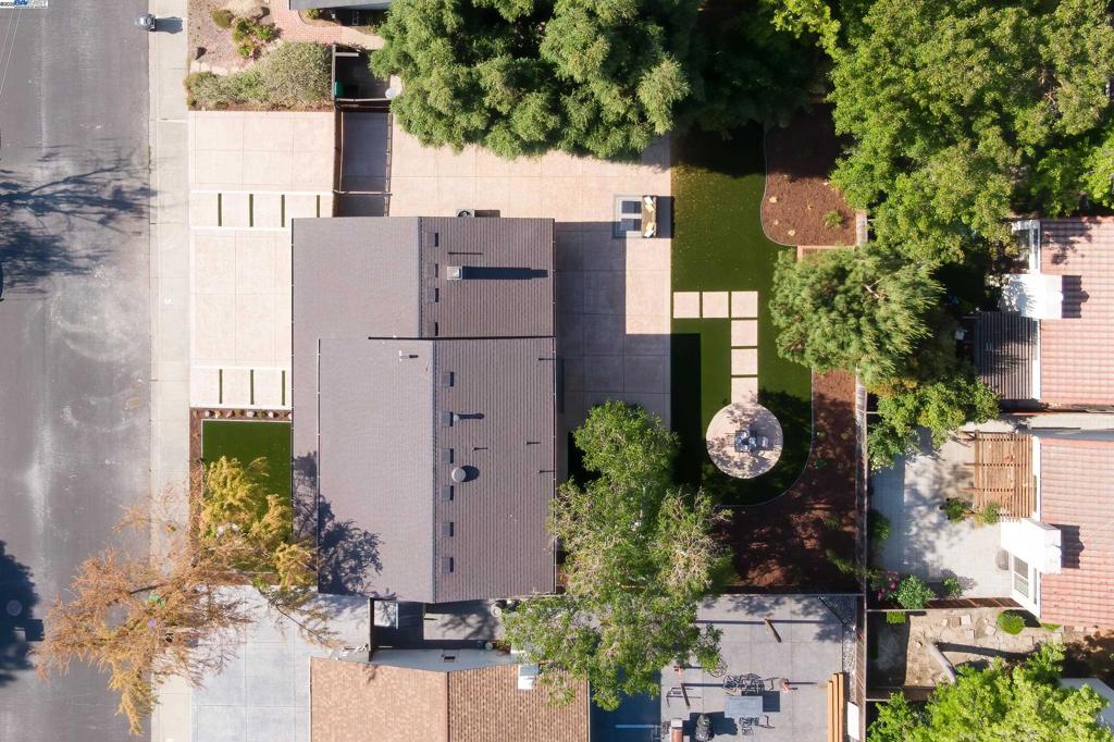 PLEASANT VALLEY - Residential