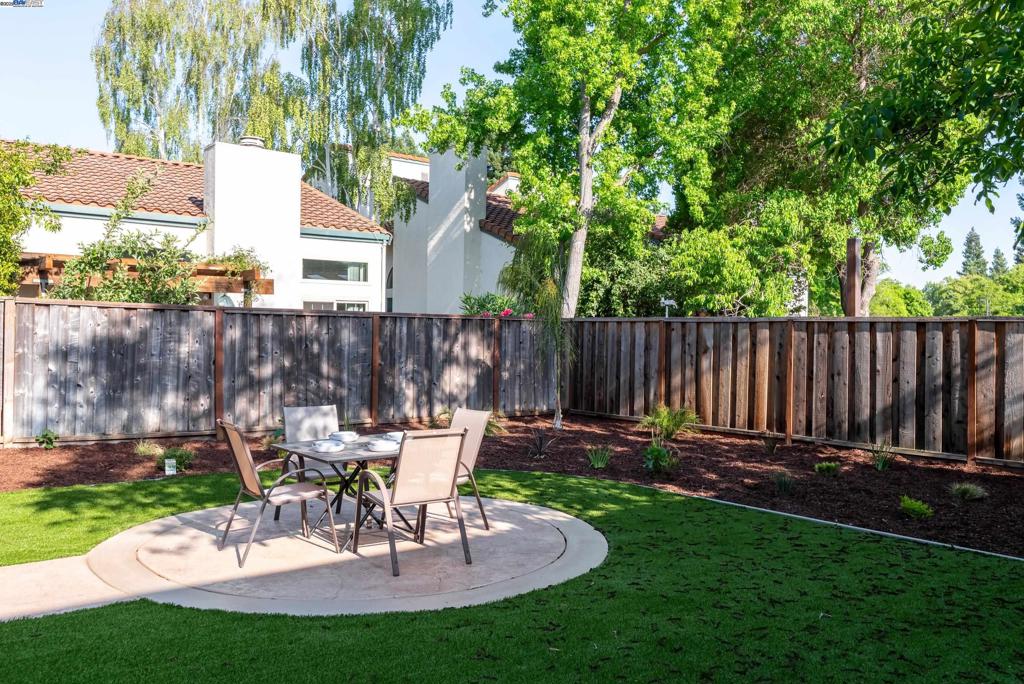 PLEASANT VALLEY - Residential