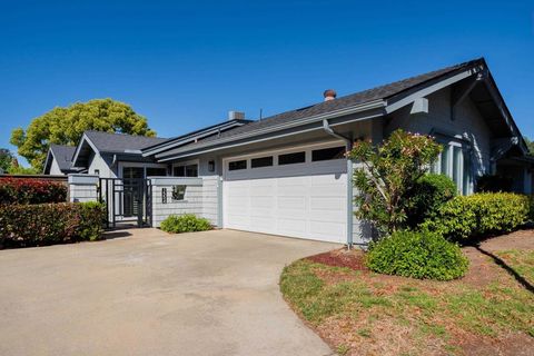 Photo of 1554 Via Brisa Del Lago, San Marcos, CA 92078 (MLS # NDP2602933)