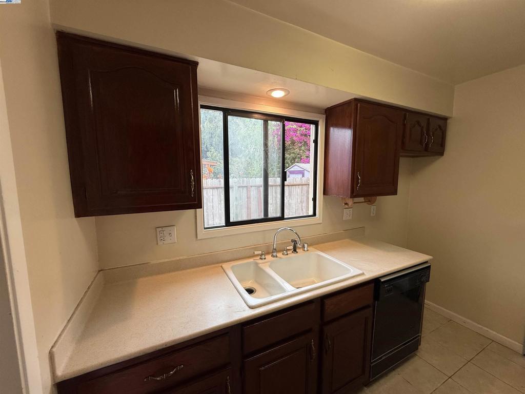 BROOKSIDE - Residential