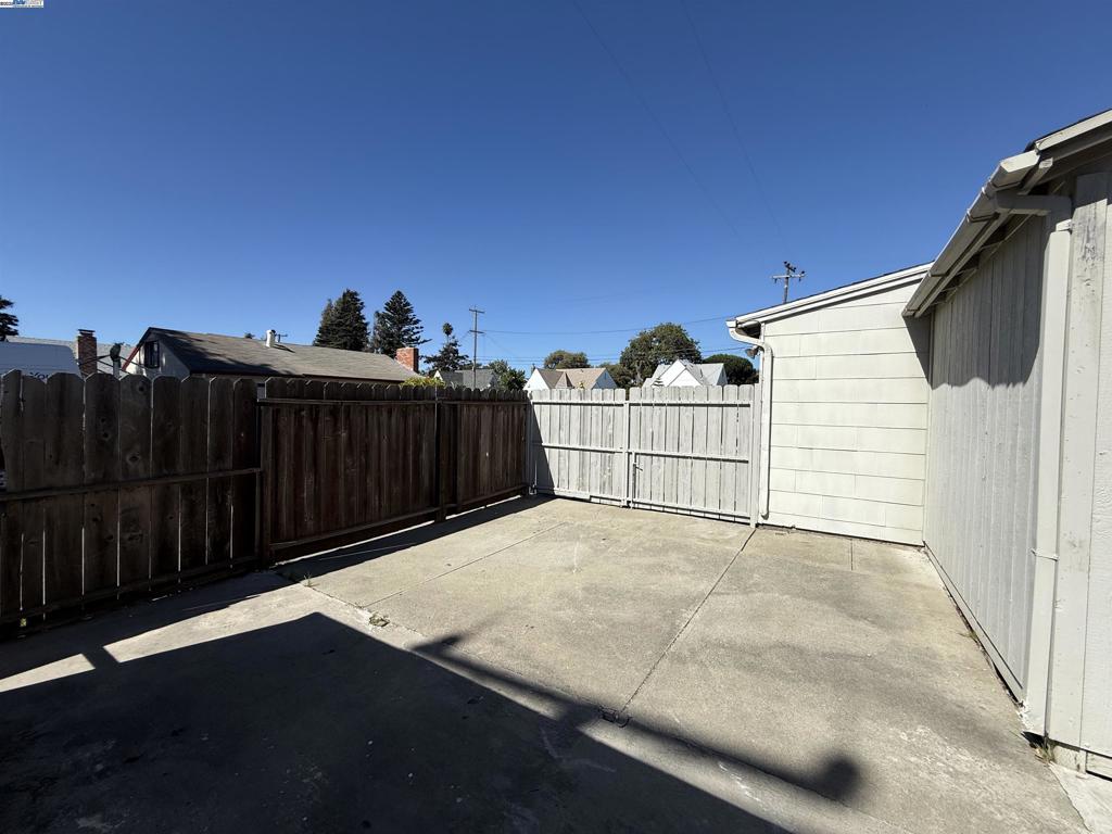 BROOKSIDE - Residential