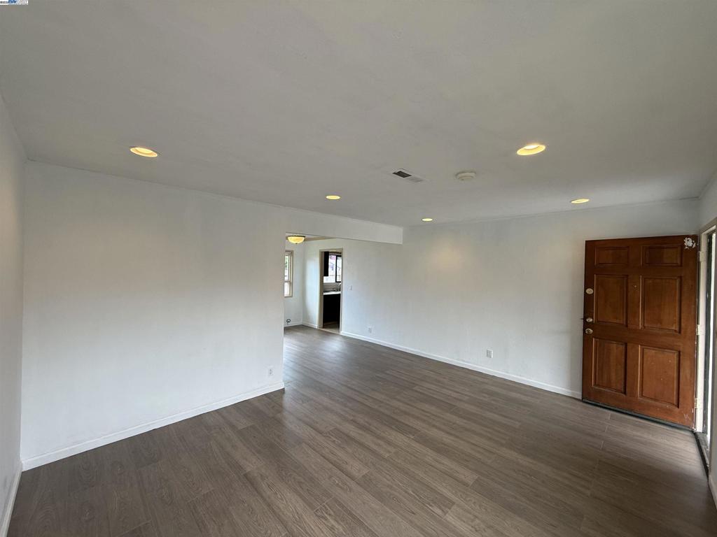 BROOKSIDE - Residential