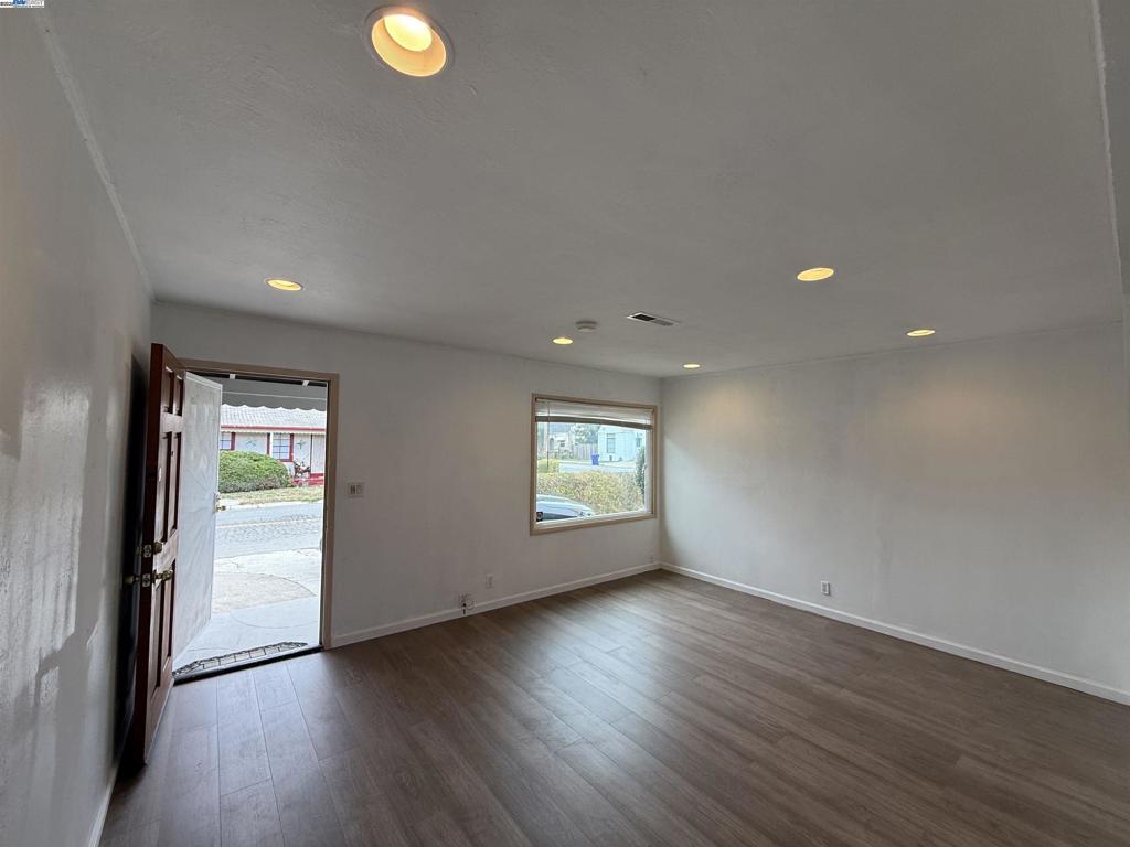BROOKSIDE - Residential