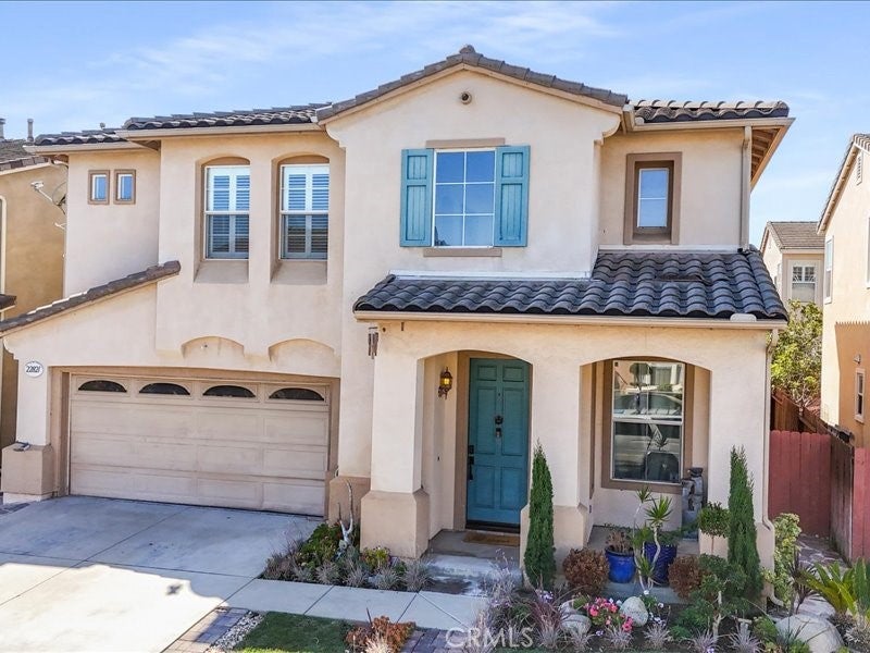 22821 Oak Knoll
