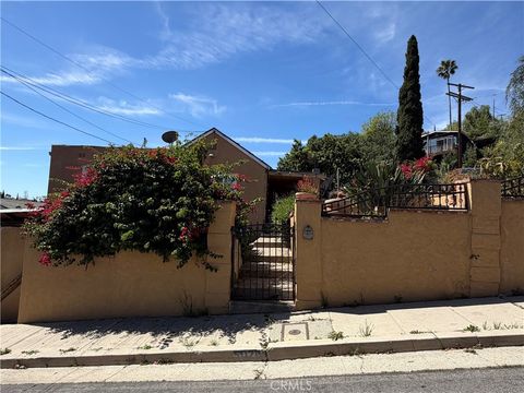 5026 Chester Los Angeles CA 90032