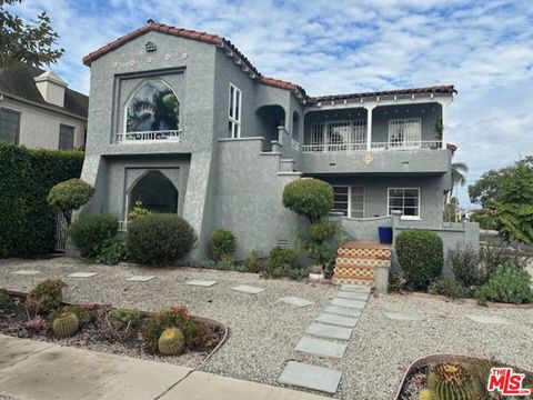 Photo of 1601 S Stearns Drive, Los Angeles, CA 90035 (MLS # 25595663)