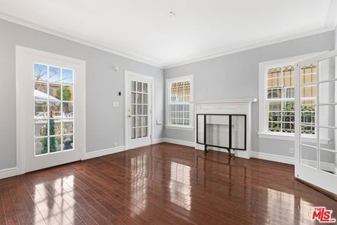Photo of 6366 6th Street, Los Angeles, CA 90048 (MLS # 25611421) Photo of 6366 6th Street, Los Angeles, CA 90048 (MLS # 25611421)