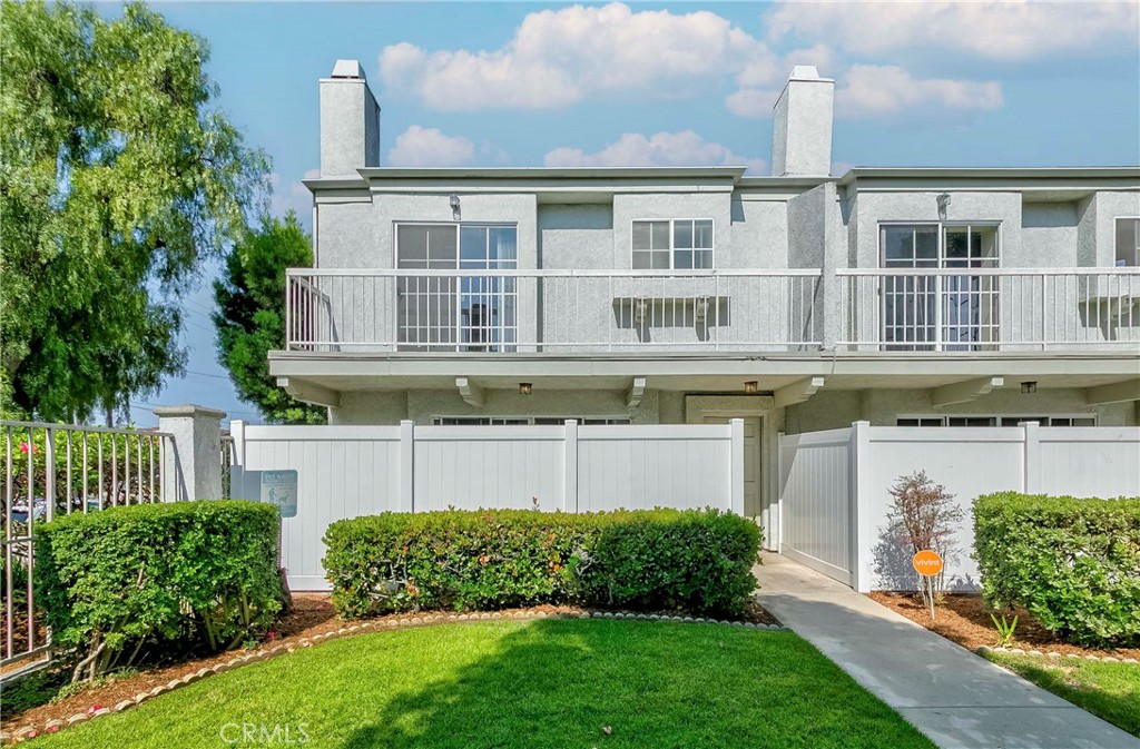 Bright and beautifully remodeled two-story end-unit townhouse in the gated Torrance Park North community. This sun-filled home features a large master bedroom with two spacious walk-in closets and an elegant master bathroom with dual sinks for ultimate convenience. The modern kitchen shines with quartz countertops, brand-new cabinets, and new appliances including a gas stove and dishwasher, all set on durable vinyl plank flooring. Enjoy updated bathrooms, a spacious living room, and generously sized bedrooms designed for comfortable living. Each bedroom opens to its own balcony, plus there’s an enclosed patio perfect for relaxing or entertaining. Residents have access to a sparkling swimming pool and meticulously maintained grounds. Experience stylish, bright, and comfortable living in this sought-after community!
