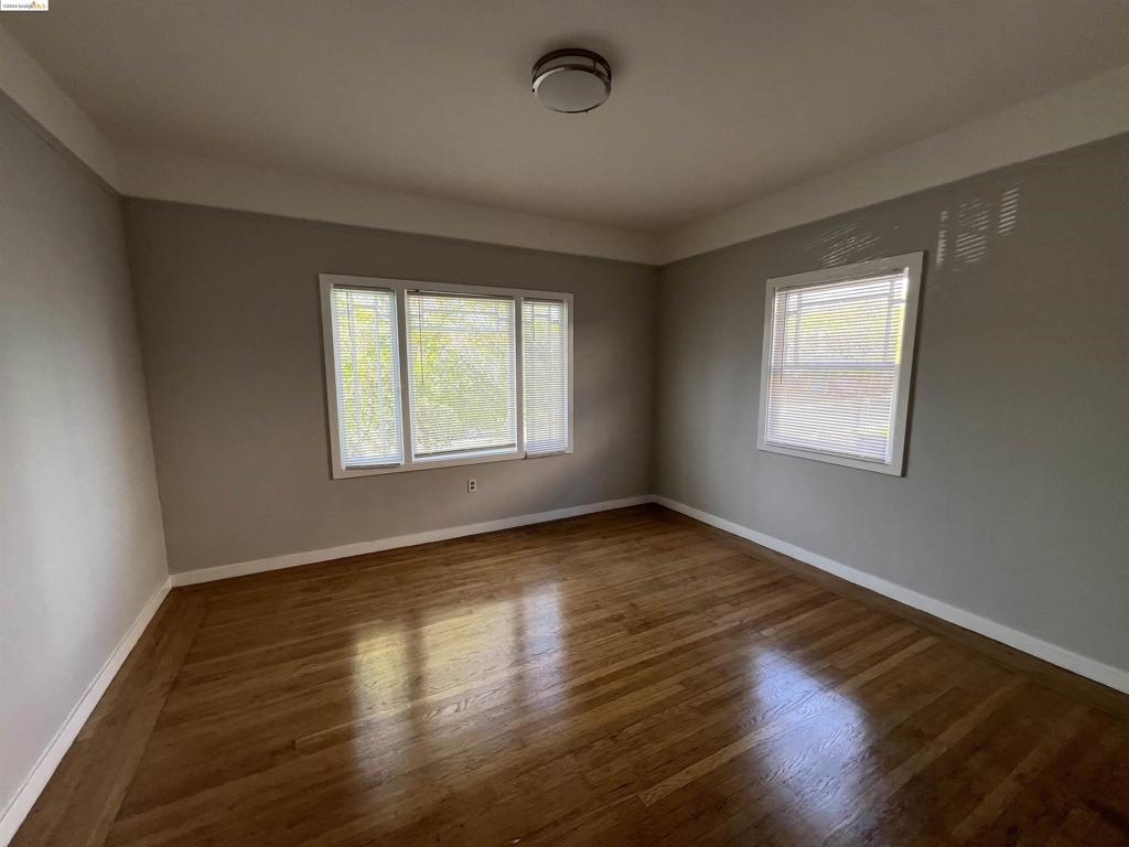 CENTRALBEY - Residential Lease