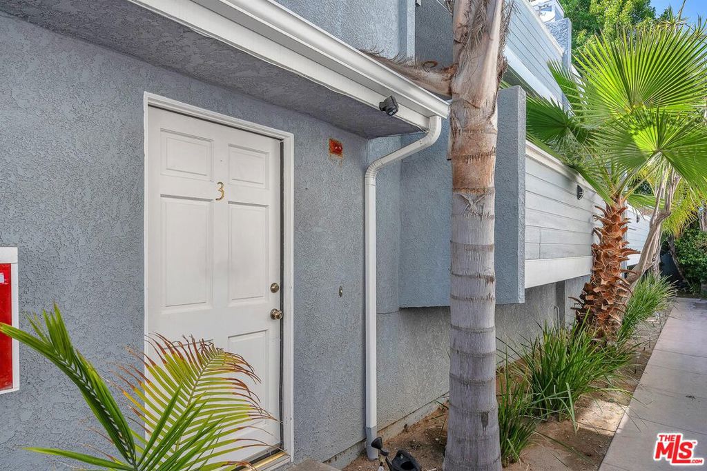 2611 Carnegie Lane 3