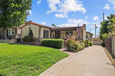 Photo of 1010 E Santa Anita AVE, Burbank, CA 91501 (MLS # SR26200270)