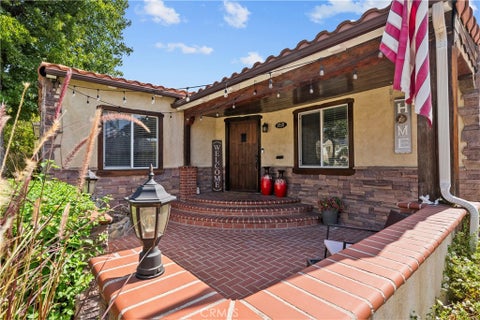 Photo of 1010 E Santa Anita AVE, Burbank, CA 91501 (MLS # SR26200270)