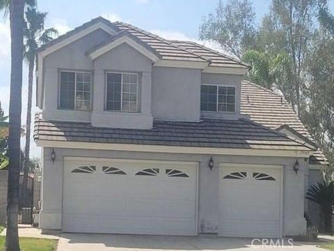 Photo of 29145 Greenbrier Place, Highland, CA 92346 (MLS # IV26053415)