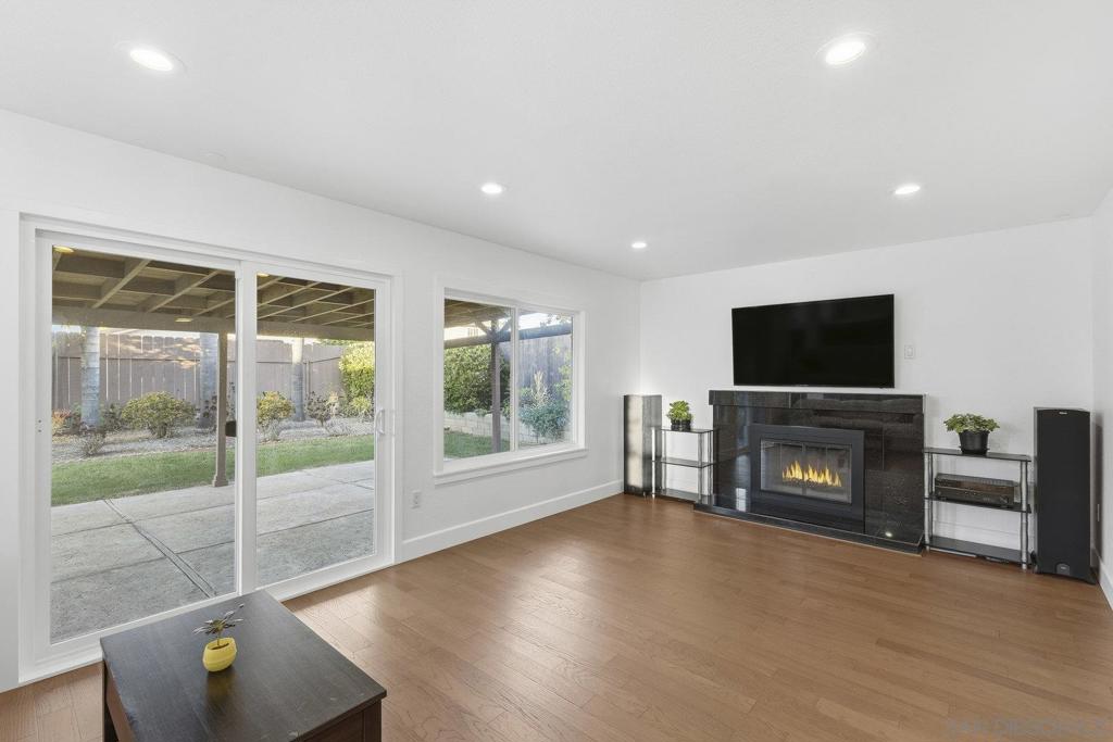 Mira Mesa - Residential