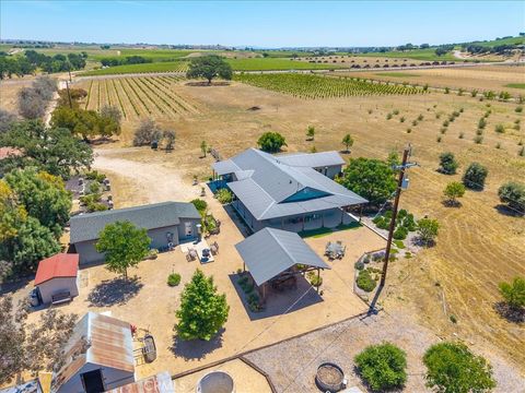 Tiny photo for 7865 Airport RD, Paso Robles, CA 93446 (MLS # NS26107228)