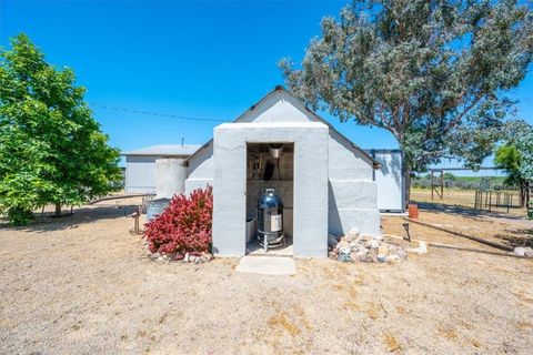 Tiny photo for 7865 Airport RD, Paso Robles, CA 93446 (MLS # NS26107228)