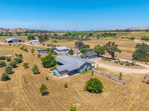 Tiny photo for 7865 Airport RD, Paso Robles, CA 93446 (MLS # NS26107228)