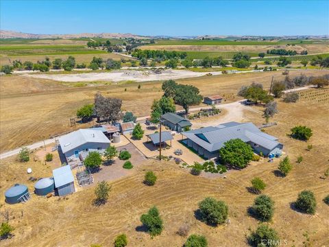 Tiny photo for 7865 Airport RD, Paso Robles, CA 93446 (MLS # NS26107228)