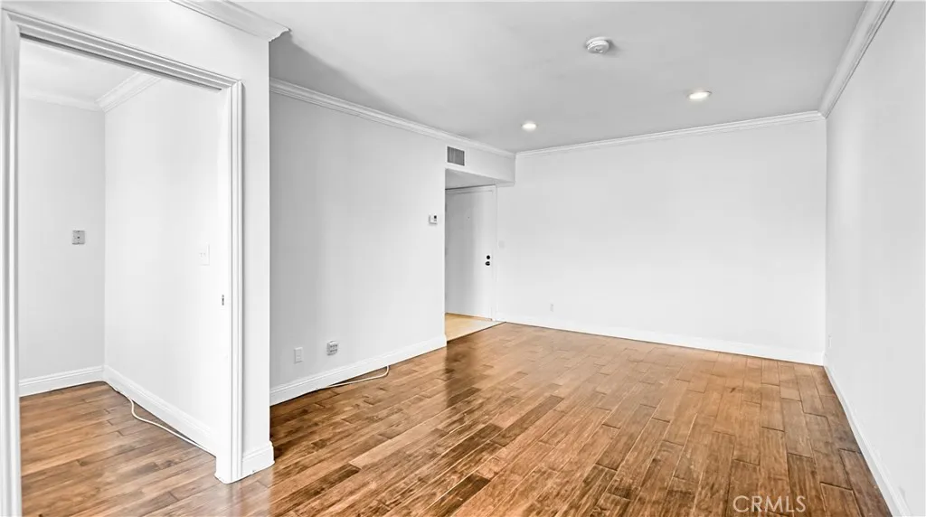 Pasadena, California 91101, United States, 1 Bedroom Bedrooms, ,1 BathroomBathrooms,Residential,Active,227797