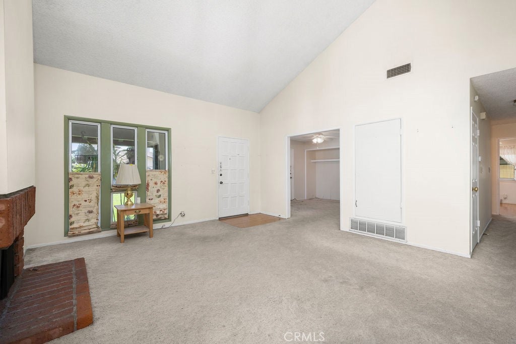 17203 De Groot Place