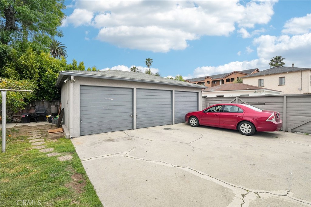 494 Almond Avenue