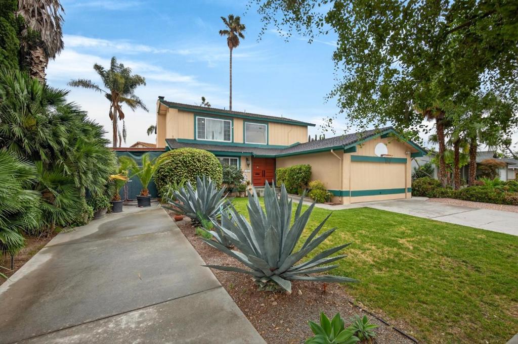 1441 Goldenlake Road