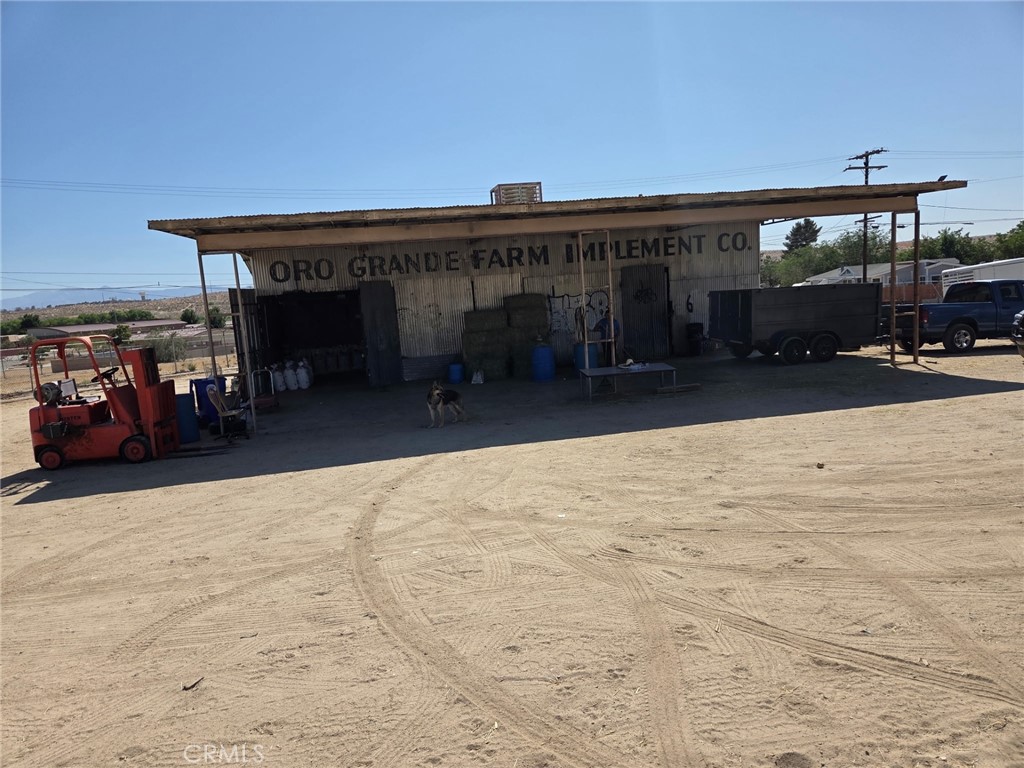 Take advantage of this opportunity, Great property Excellent location