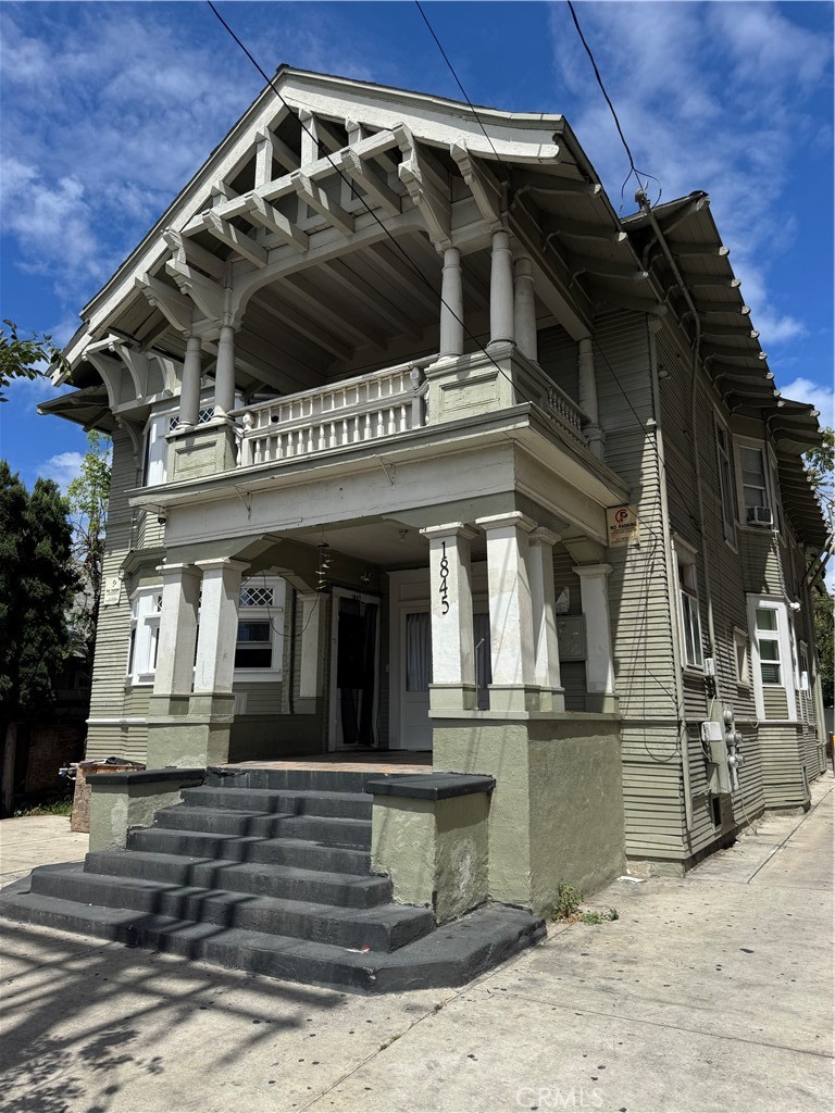 1845 W 12th