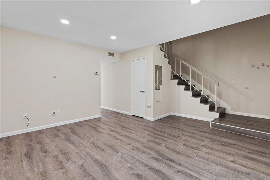 5006 Ducos Pl