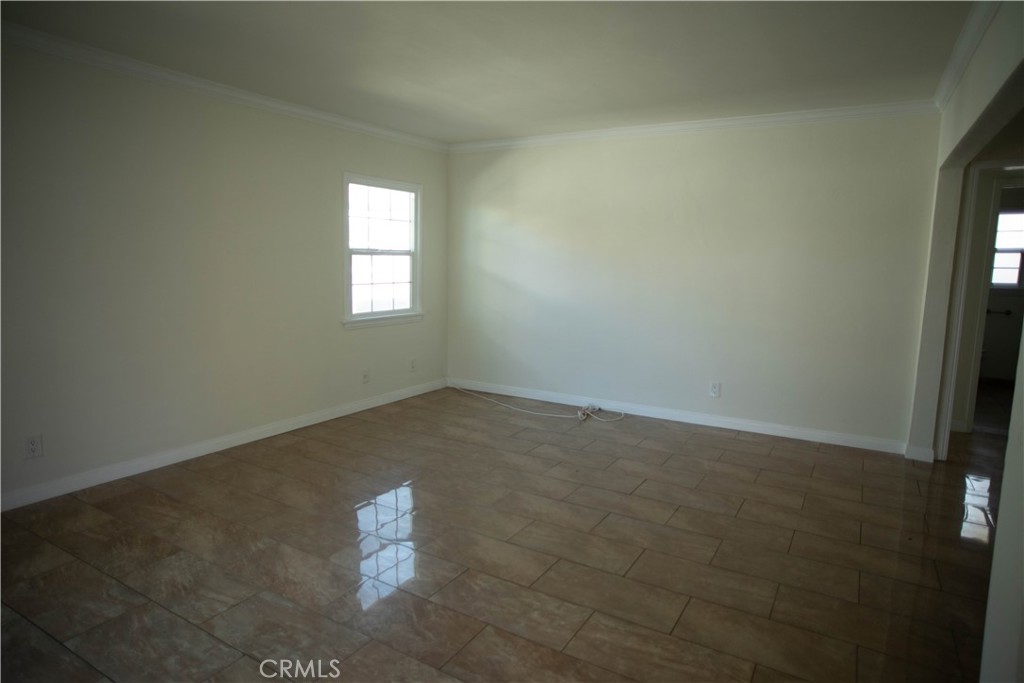 9726 Kauffman Avenue