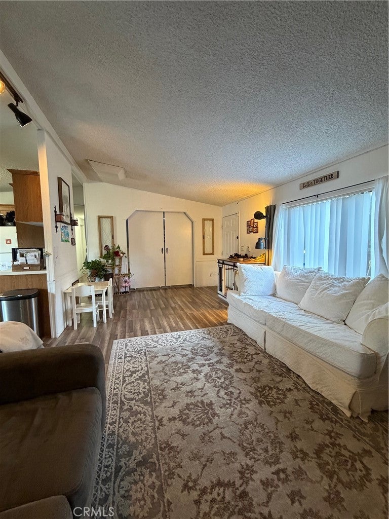 29021 Bouquet Canyon 290